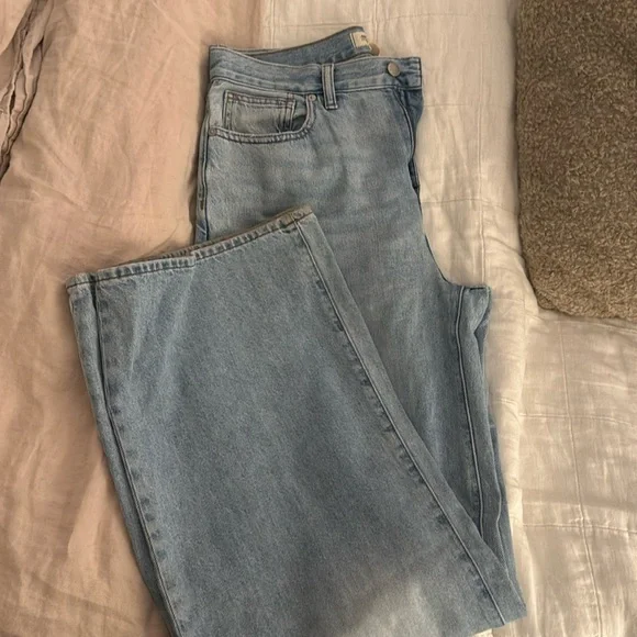 Madewell Tall Superwide-Leg Jeans in Ahern Wash: Airy Denim Edition 28T - Picture 7 of 10